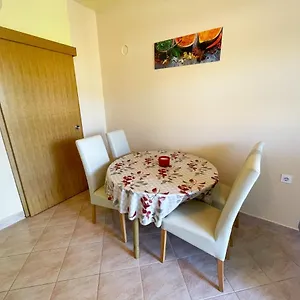 Combaj Apartment